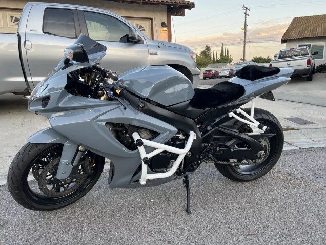 Kits Carénage Moto Suzuki GSXR 600 / GSXR 750 2006-2007 - Nardo Gris