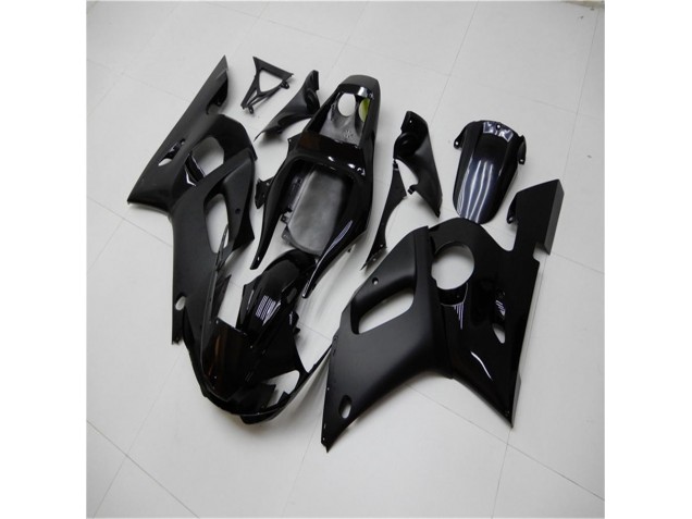 Carénage Yamaha R6 98-02 - Brillant Noir Mat Carénage Yamaha R6 98-02 - Brillant Noir Mat